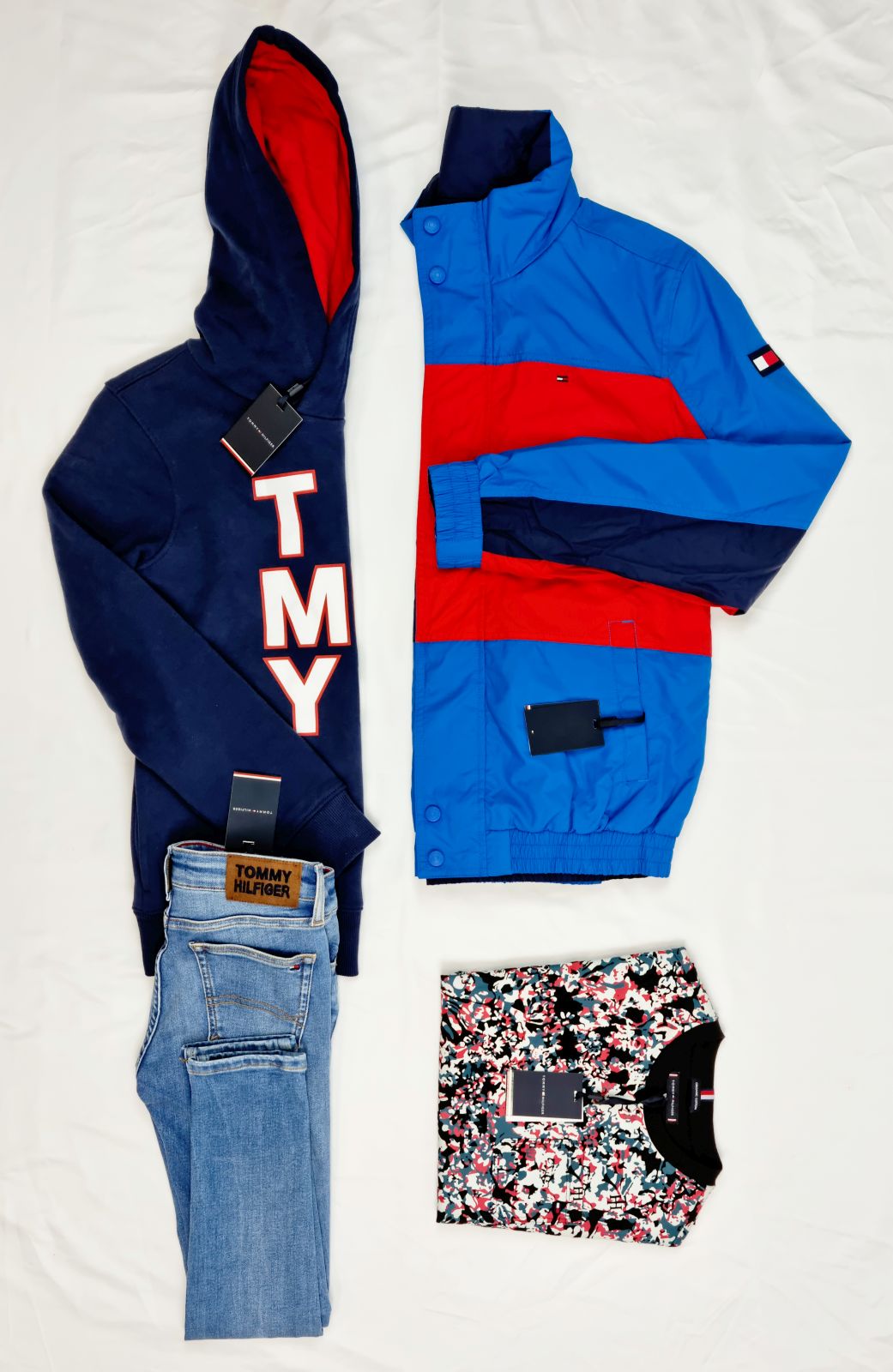 4 320 Tommy Hilfiger Kids Wholesale  stock