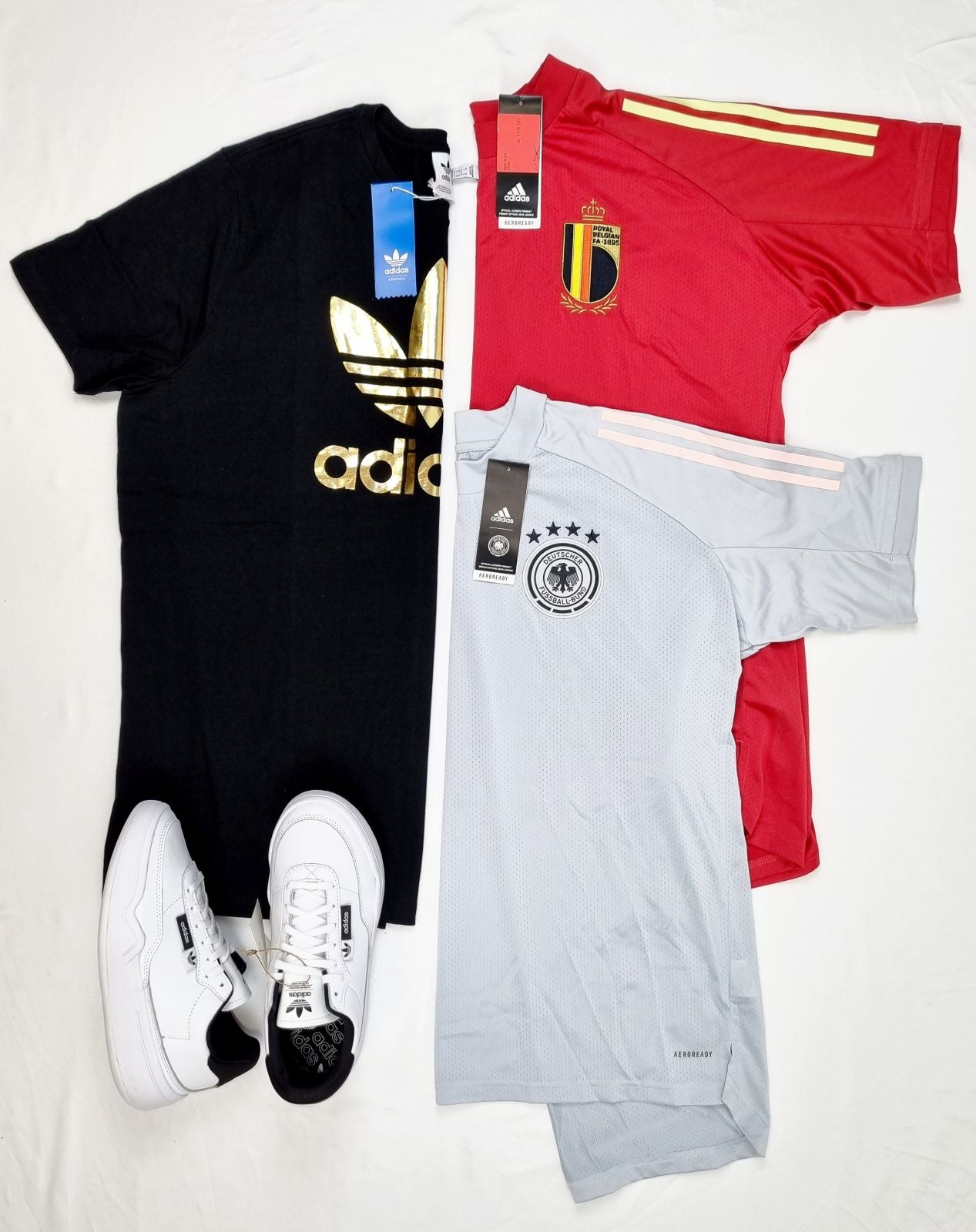 ADIDAS wholesale stock 33 000 pcs